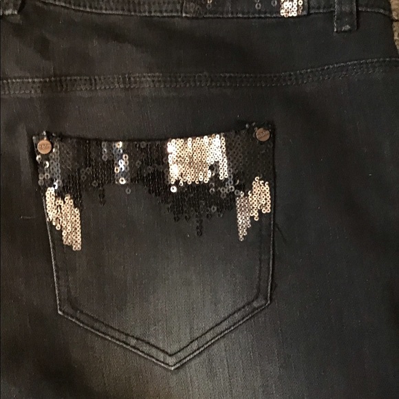 Plus Size MBLM black jeans - Picture 5 of 6